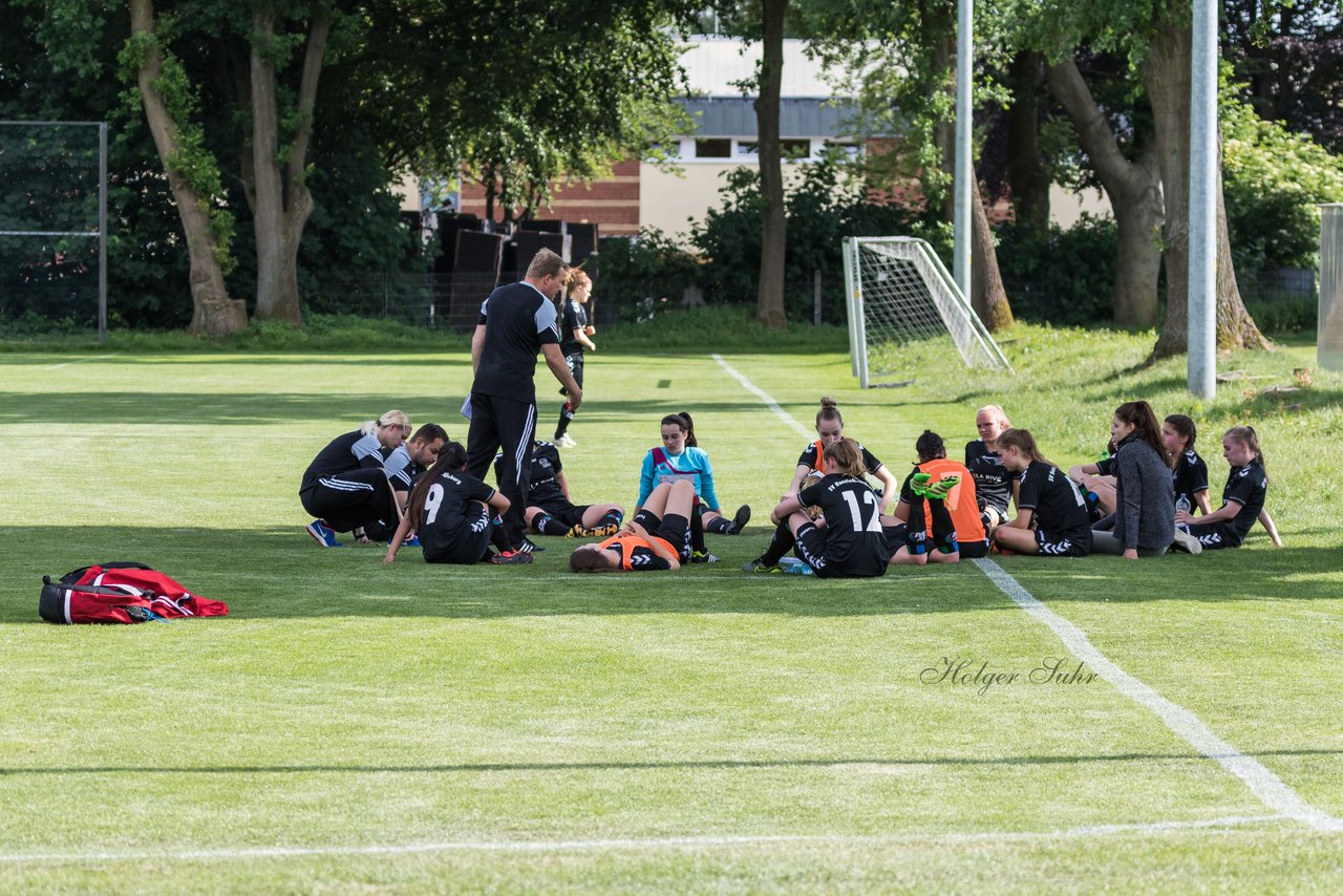 Bild 181 - wBJ Hamburger SV : SV Henstedt Ulzburg : Ergebnis: 4:2